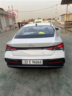 هیوندای ئەلەنترا